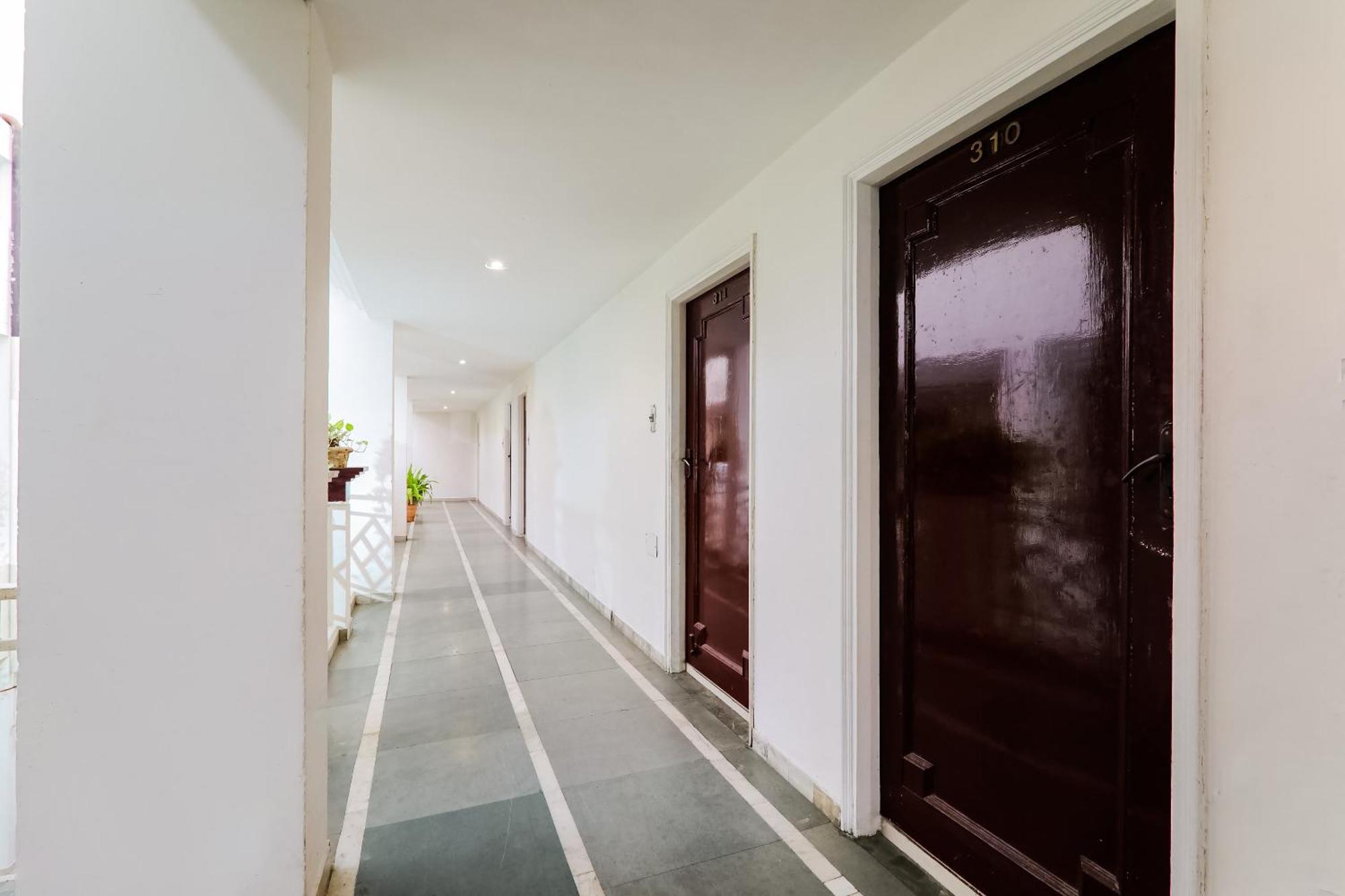 Hotel Sita Kiran Bareli Zewnętrze zdjęcie