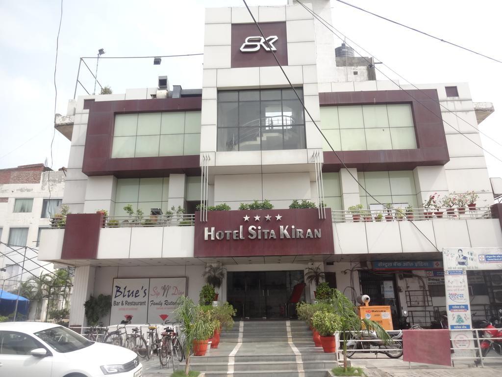 Hotel Sita Kiran Bareli Zewnętrze zdjęcie